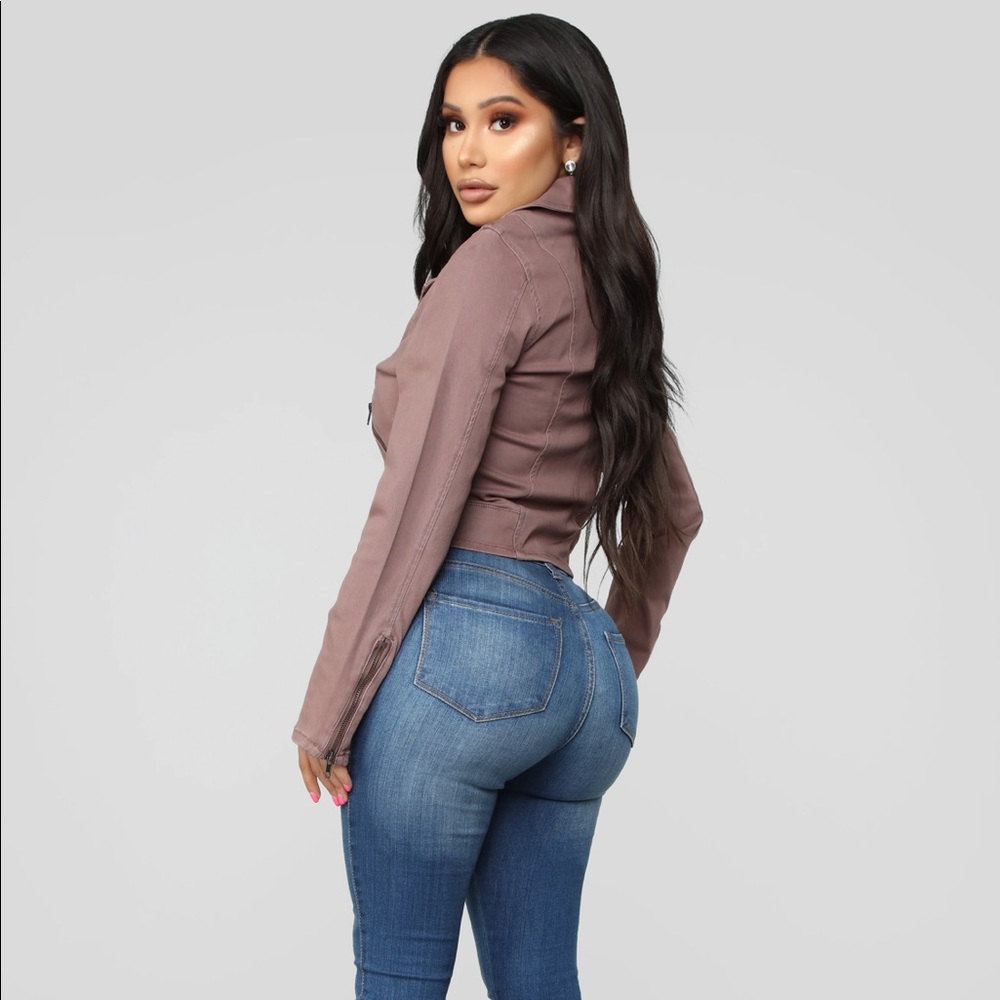 Mauve Light Jacket - image 6